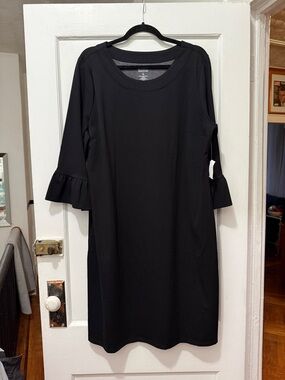 croft & barrow Black Long Sleeve Ruffle-Cuff Shift Dress
